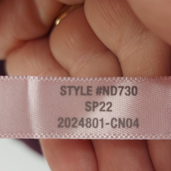 Madewell Cashmere Heart Pointelle Crewneck Sweater Purple Size Medium - Picture 5 of 9